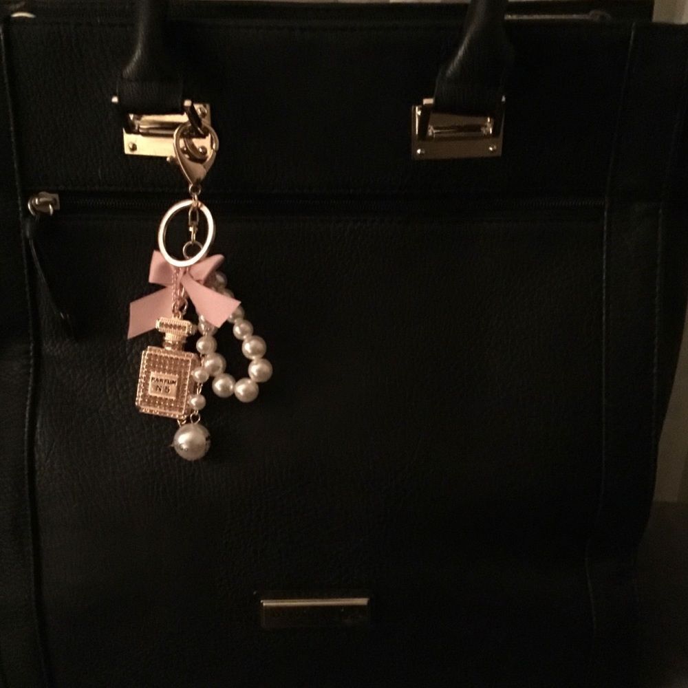 PEARL KEY RING - Picture 2 of 3